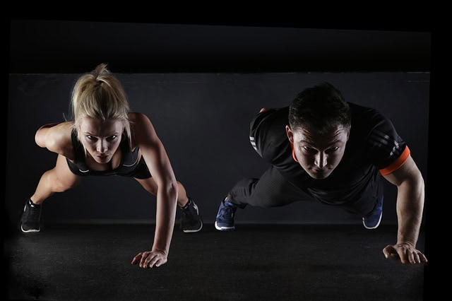 Cómo (y por qué) hacer flexiones de brazos en tu entrenamiento