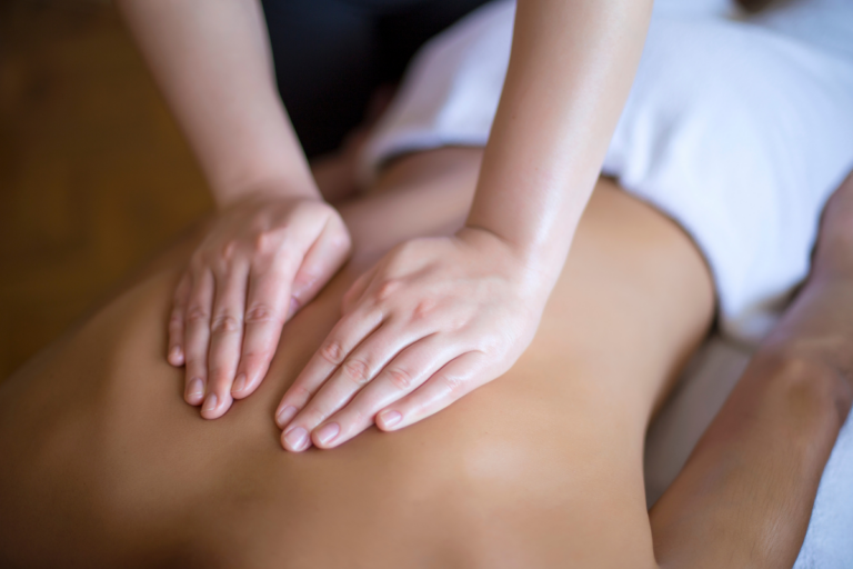 Masajes relajantes y descontracturantes JG Fitness Fisioterapia