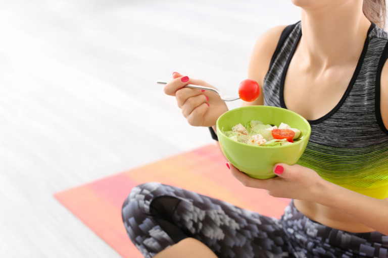 Claves para evitar comer extra después de entrenar