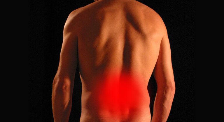 MENTIRAS QUE TE HAN CONTADO DEL DOLOR DE ESPALDA