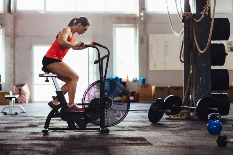 ¿Es mejor hacer cardio antes o después del entrenamiento de fuerza?