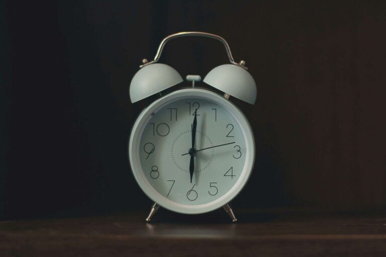 8 TIPS PARA ADAPTARSE AL CAMBIO DE HORARIO
